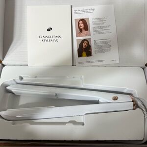 T3 SinglePass Styling Iron in White